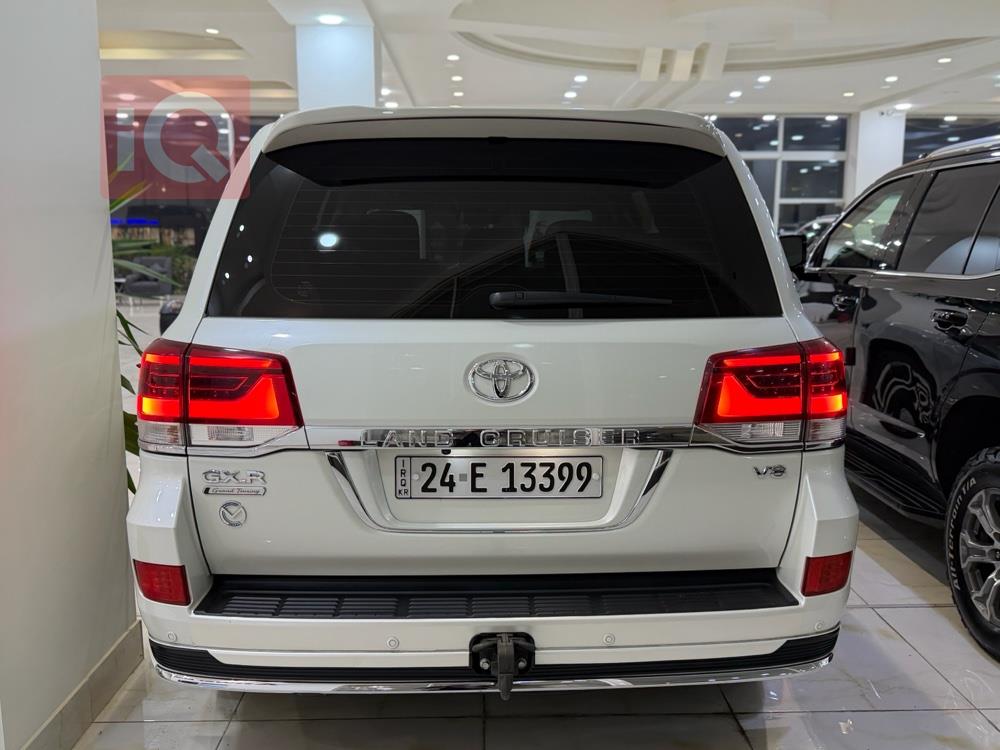 تويوتا لاندكروزر